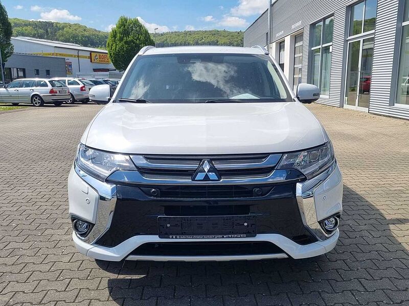 Mitsubishi Outlander PHEV Top 4WD